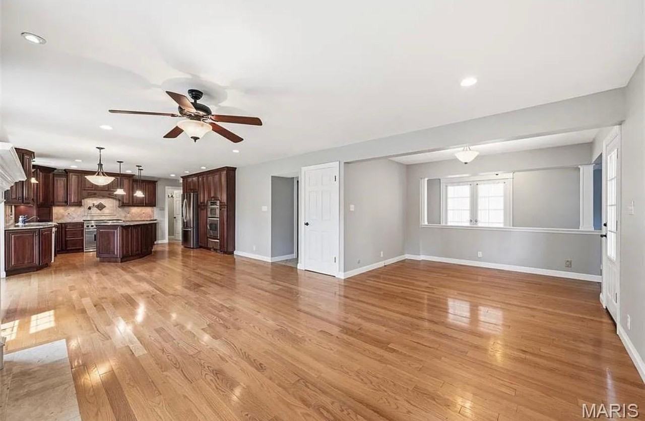 14196 Cross Trails Drive - Photo 4 of 31