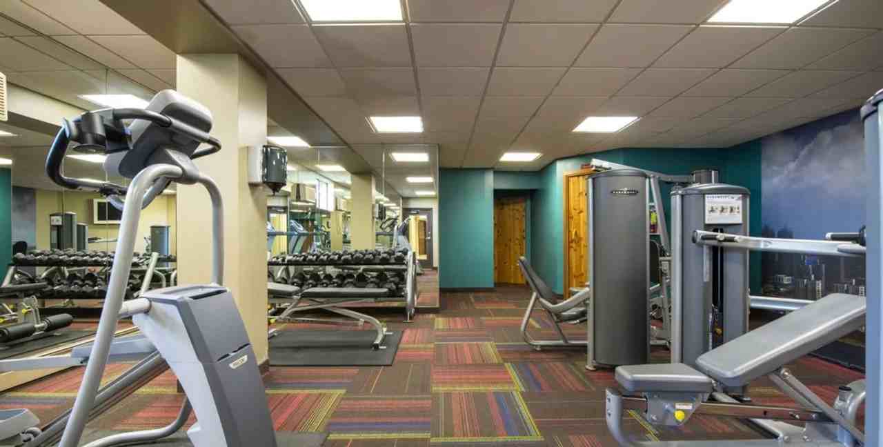 Medicine Lake Apartments - Photo 7 of 50