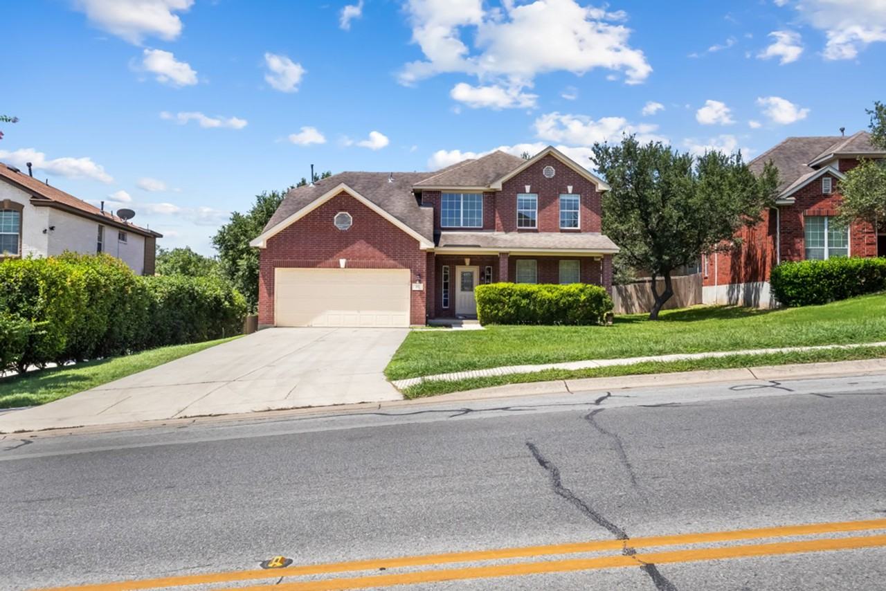 218 Knights Cross Dr - Photo 2 of 33