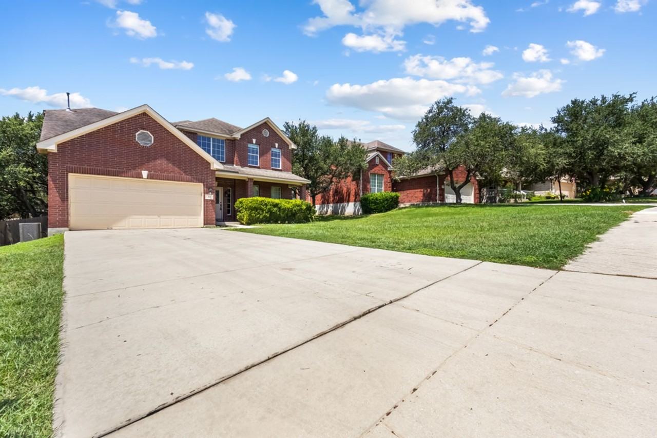 218 Knights Cross Dr - Photo 3 of 33