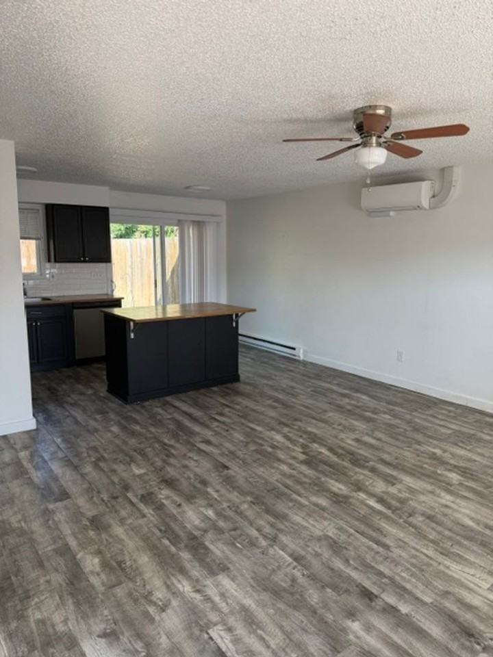 707 N Holly Dr - Photo 3 of 11