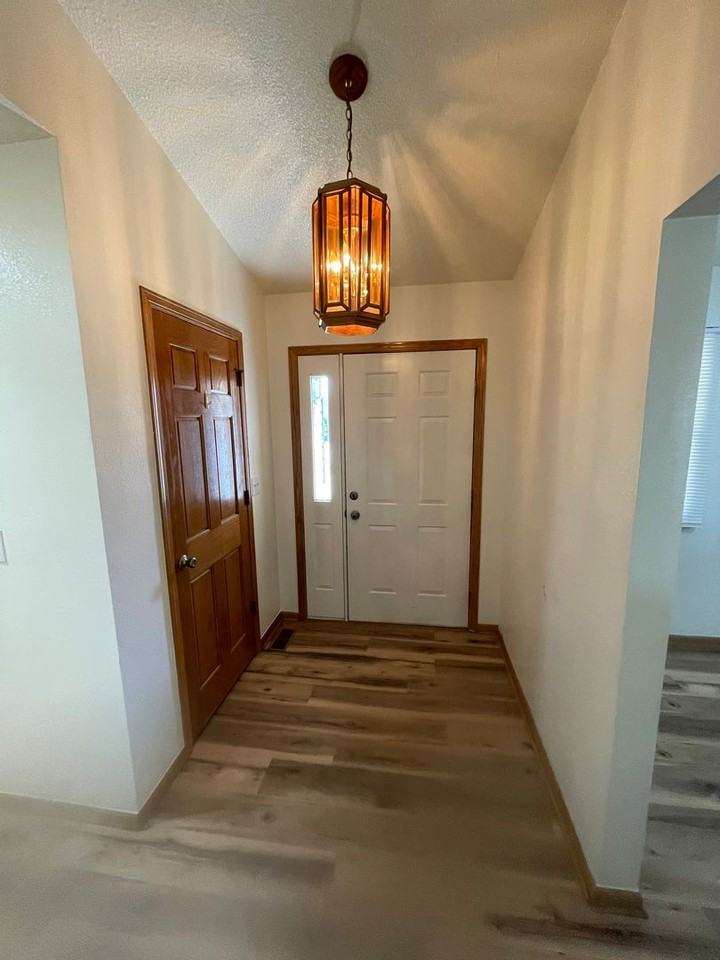 2315 43rd Avenue Ct - Photo 3 of 16