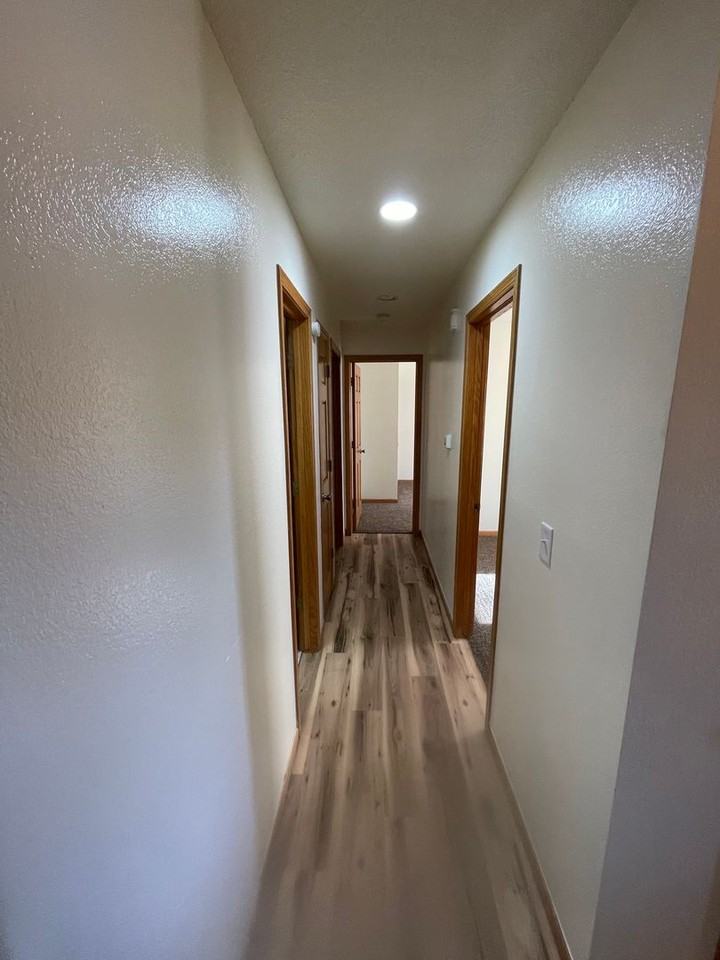 2315 43rd Avenue Ct - Photo 4 of 16