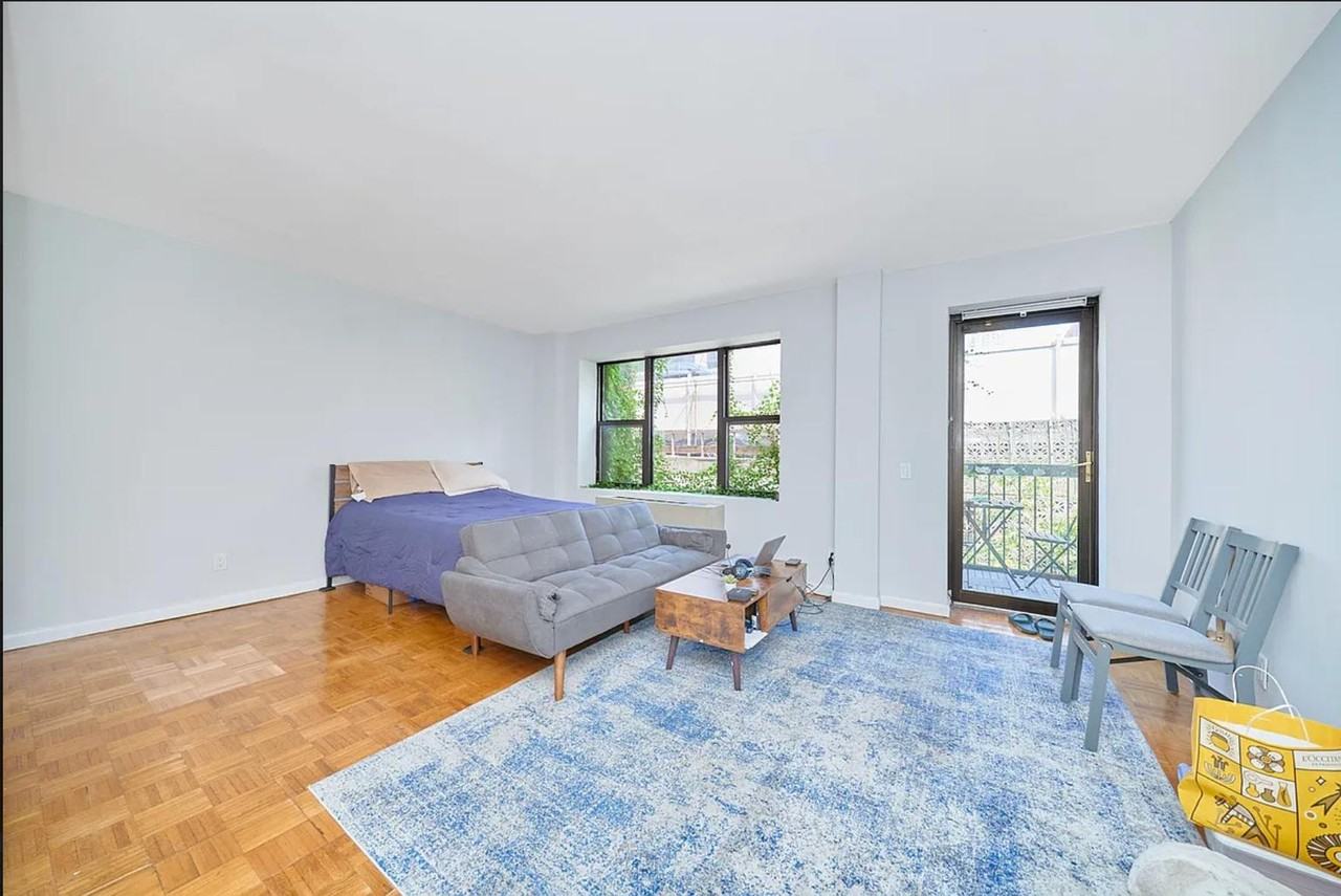 337 W 43rd St #2D - Photo 2 of 10