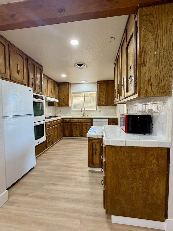 408 W Ward Ave - Photo 7 of 21