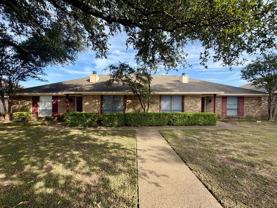 5801 Roxanne Dr - Photo 1 of 1