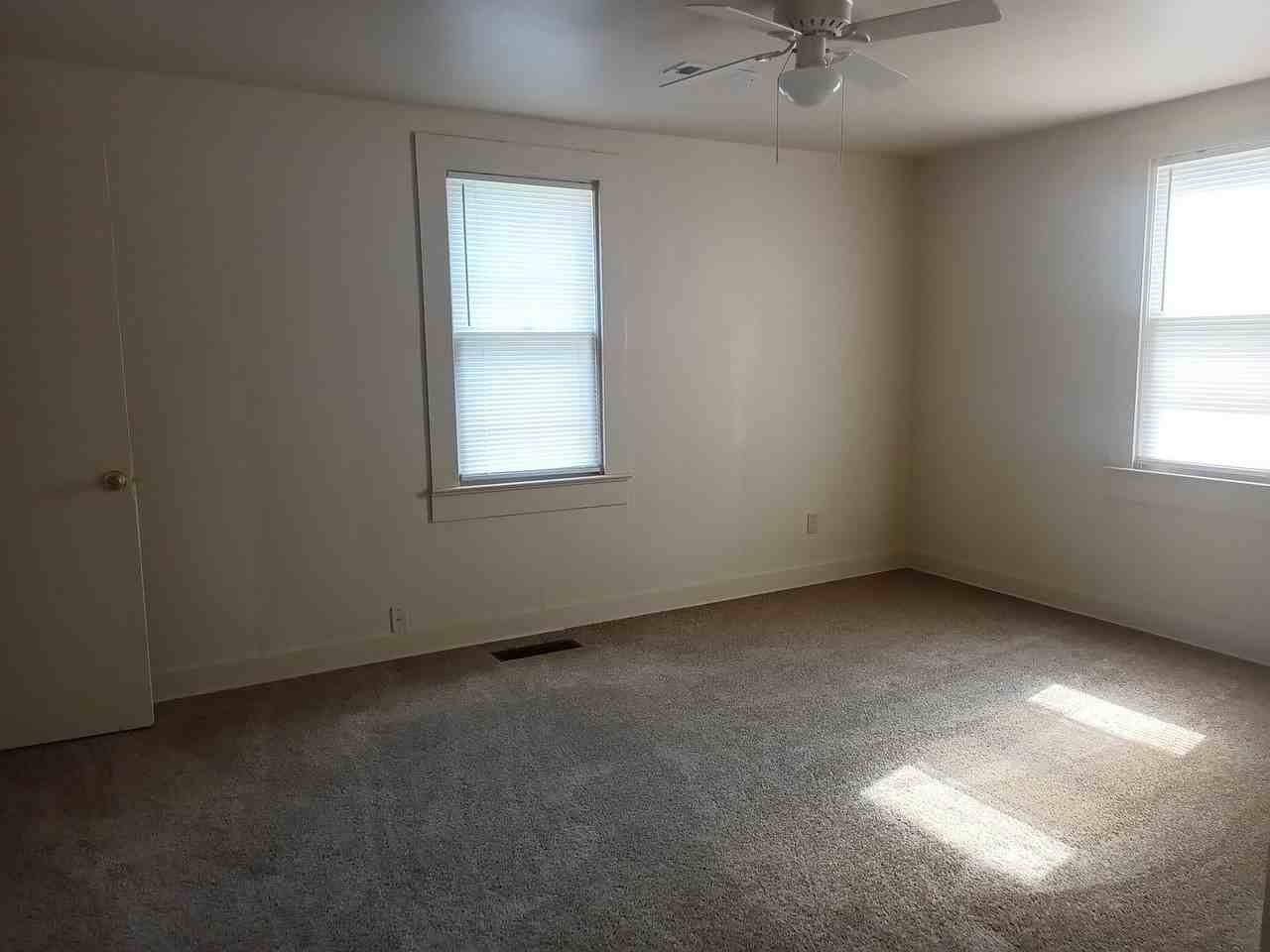 Sugartree Apartments and Townhomes - Photo 6 of 13