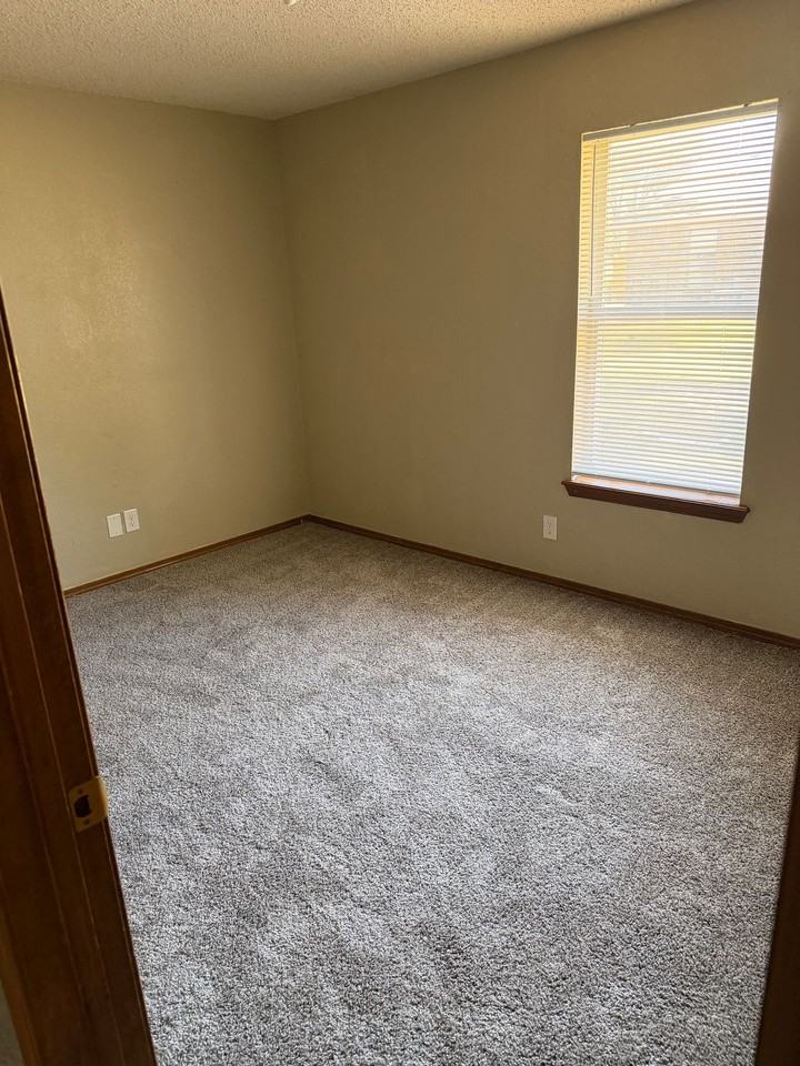 Cimco Properties - Photo 2 of 7
