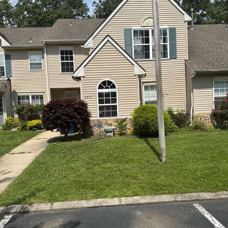 2813 Falcon Ct #1 - Photo 2 of 2