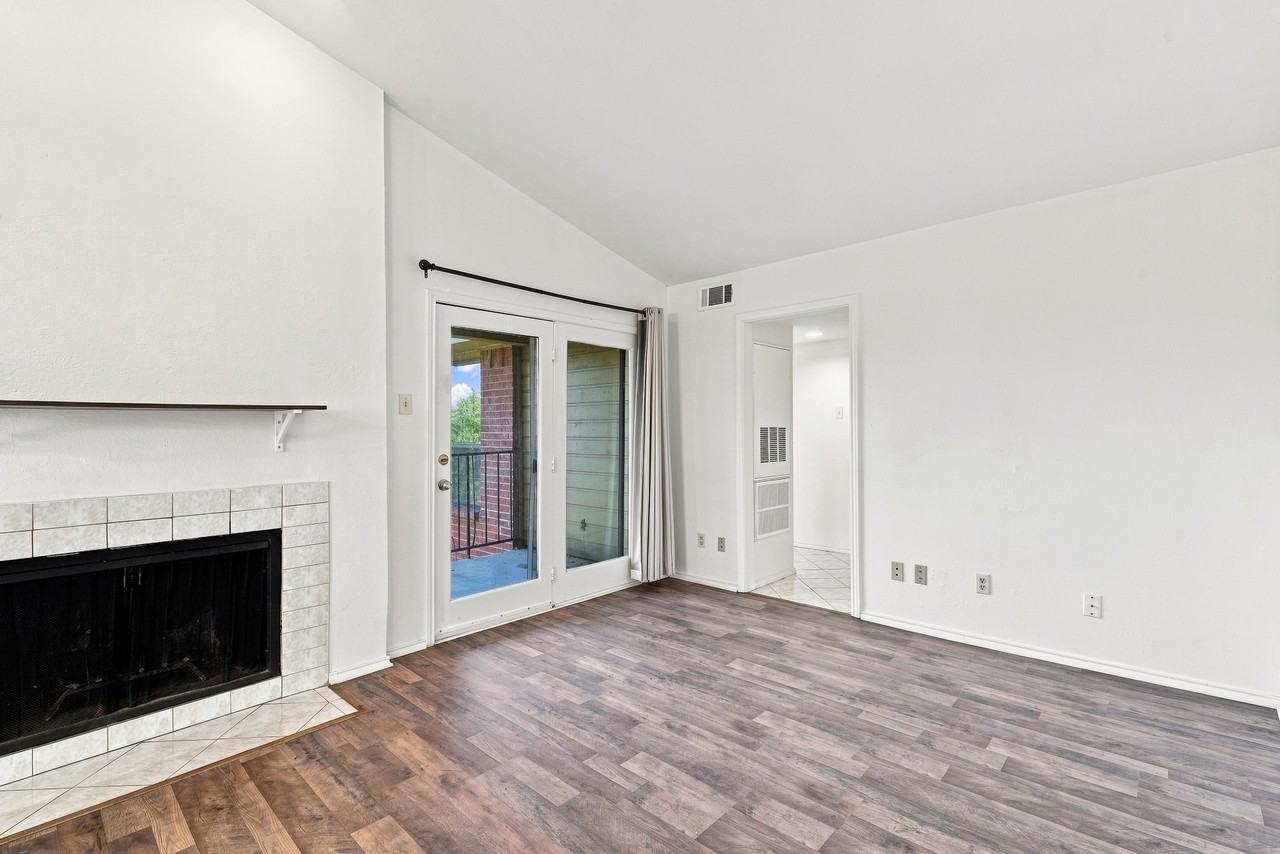 5909 Lake Hubbard Parkway - 215Unit 215 #215 - Photo 4 of 21