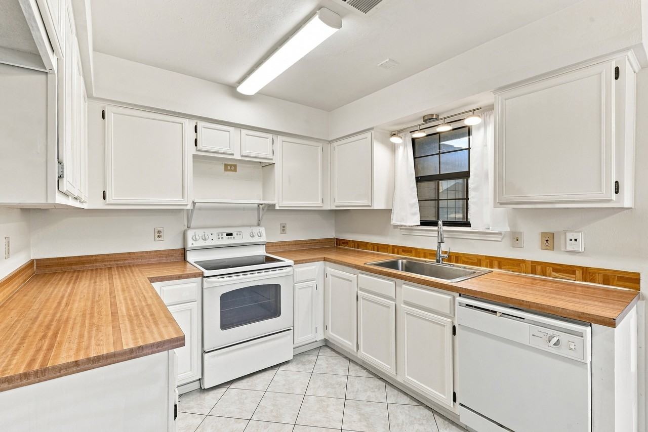 5909 Lake Hubbard Parkway - 215Unit 215 #215 - Photo 6 of 21