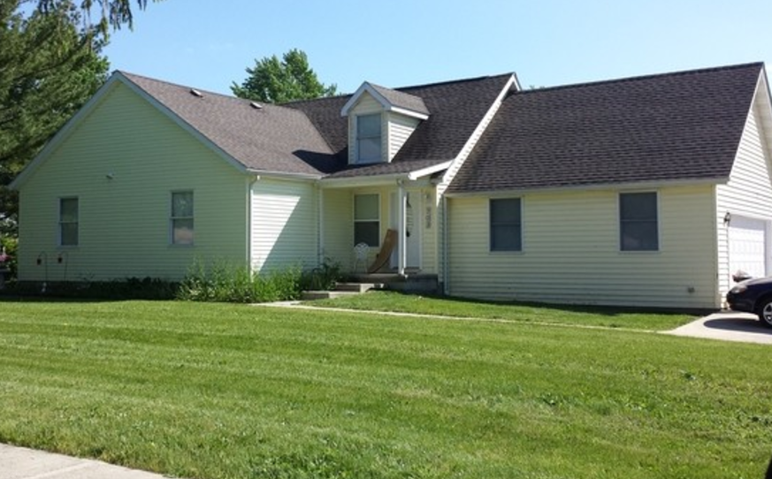 703 Kenny Ln #1 - Photo 3 of 3