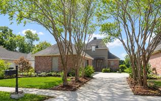 featured image of 345 S Club Ave