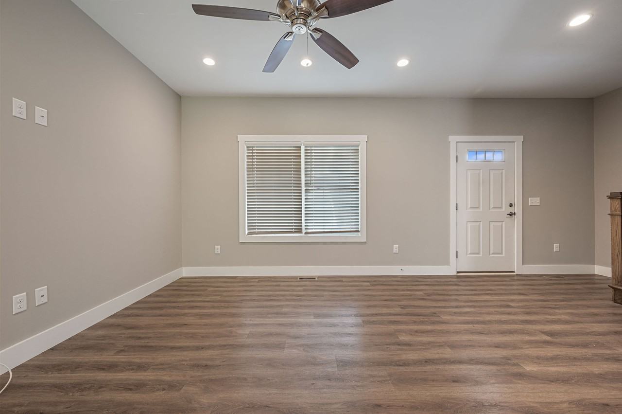Johnson- 122 N West St #1 - Photo 5 of 15