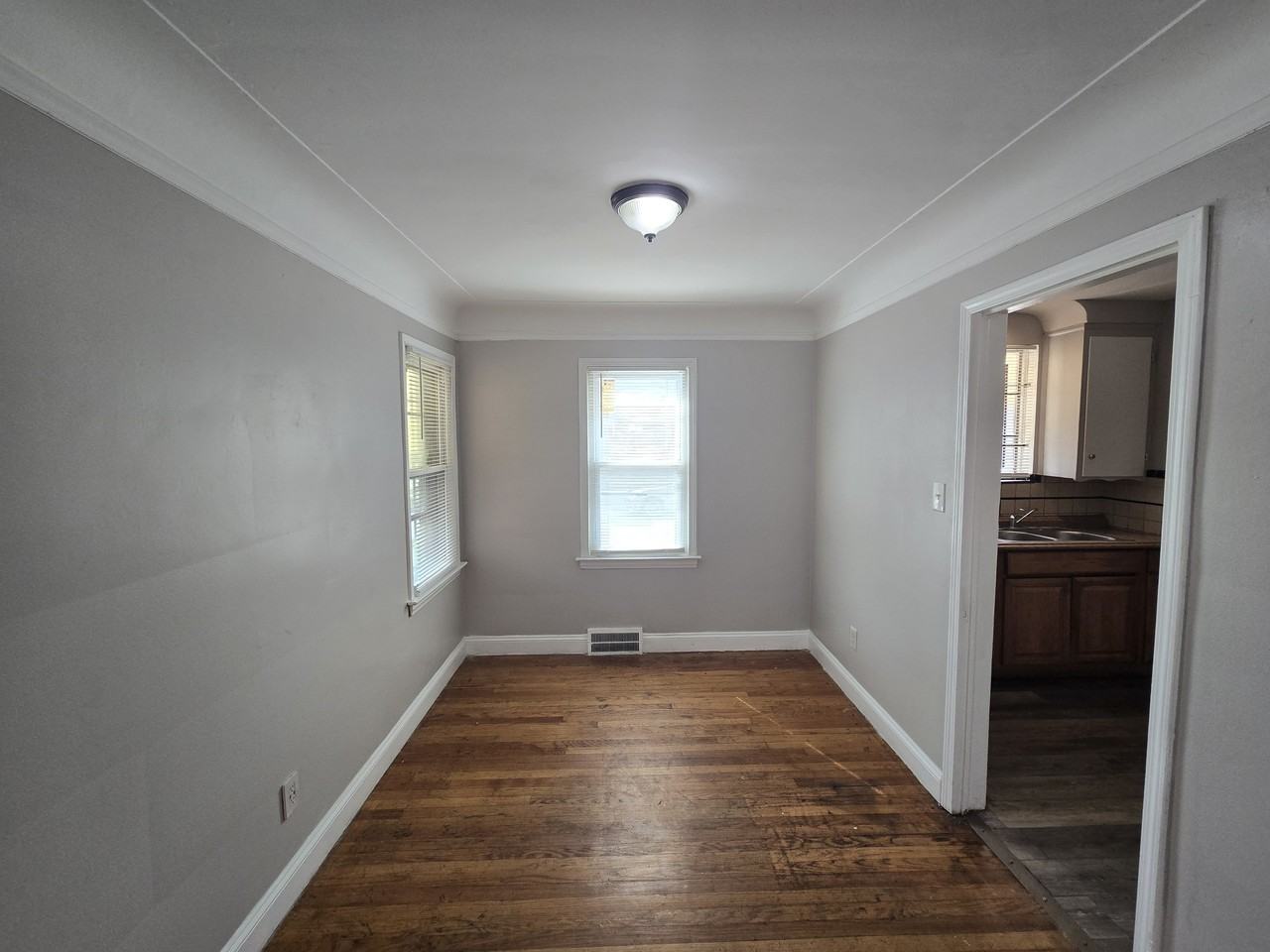 15401 Eastwood St #1 - Photo 4 of 26
