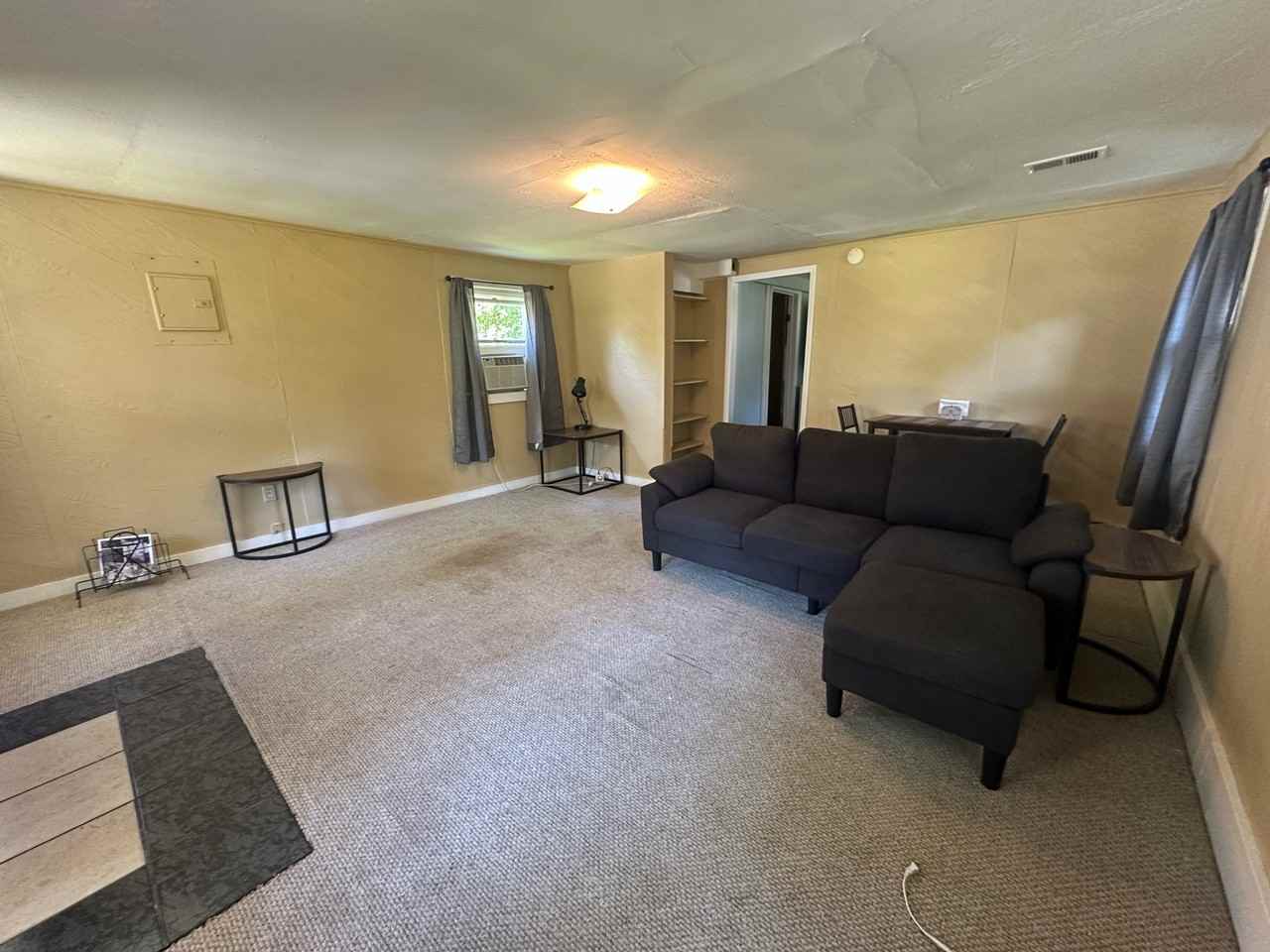 209 1/2 Dodge St #1 - Photo 5 of 15