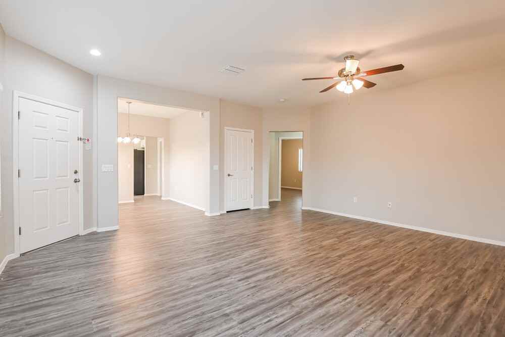 11967 W Fontenelle Dr - Photo 3 of 16