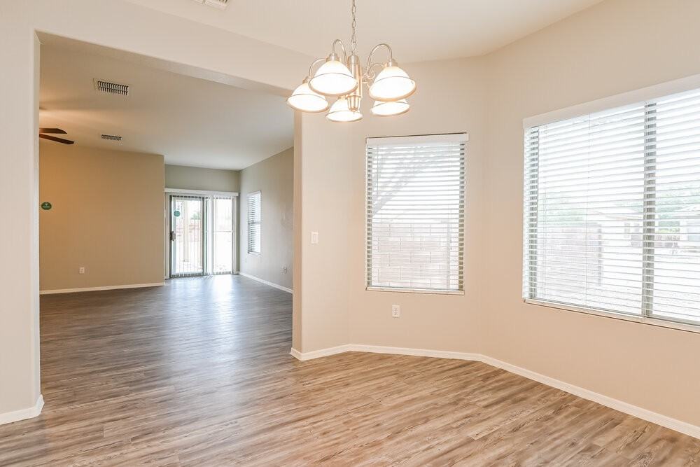 11967 W Fontenelle Dr - Photo 5 of 16