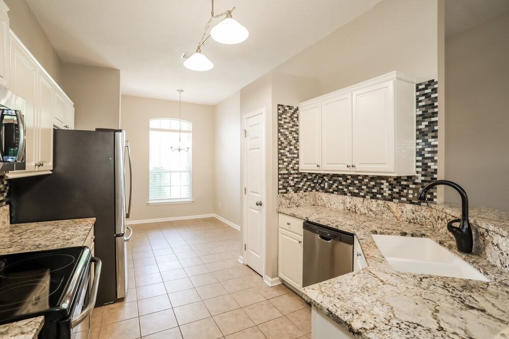 3701 Woodbriar Dr - Photo 7 of 16