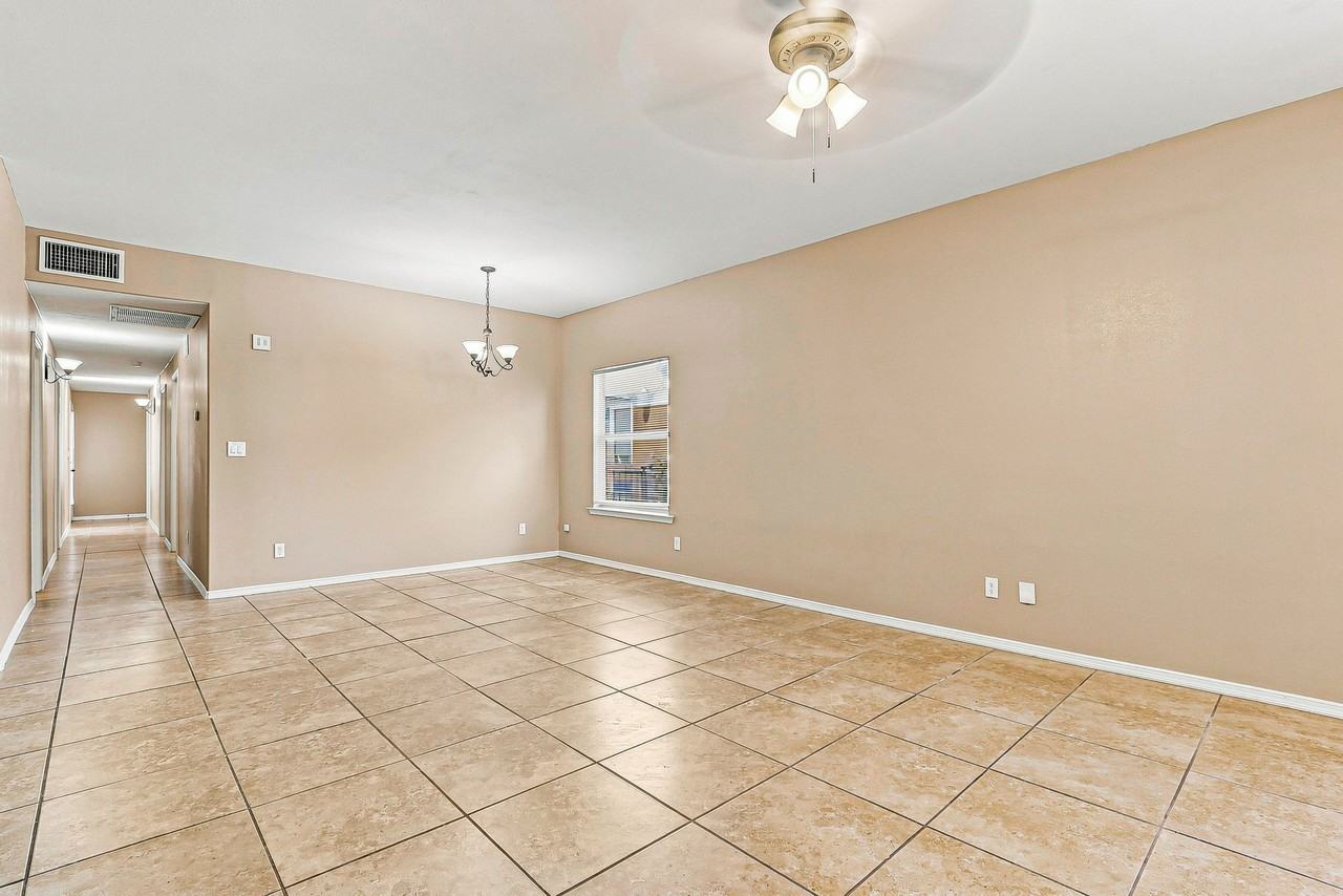14309 Pancho Gonzalez Ct #B - Photo 5 of 35