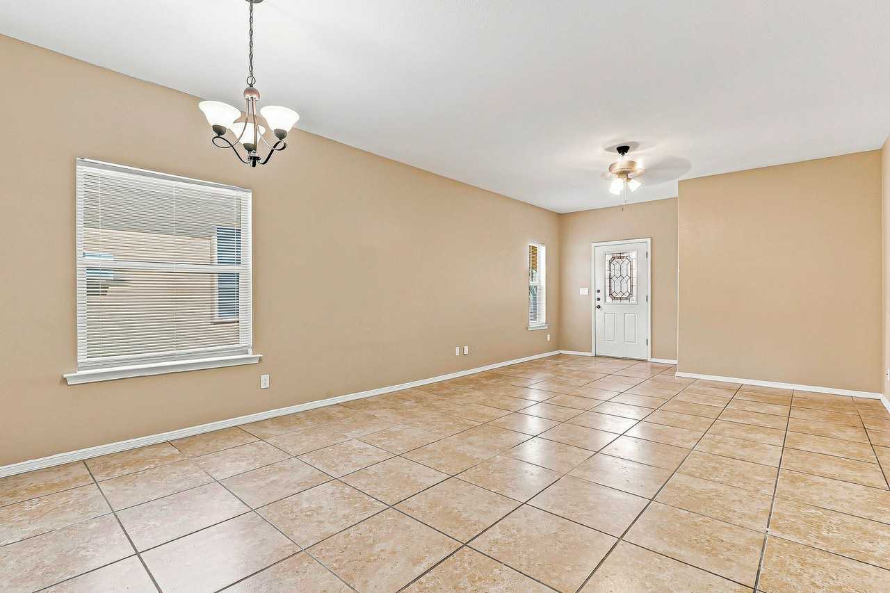 14309 Pancho Gonzalez Ct #B - Photo 6 of 35