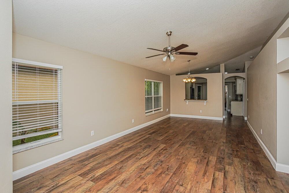 10610 Navigation Dr - Photo 3 of 16