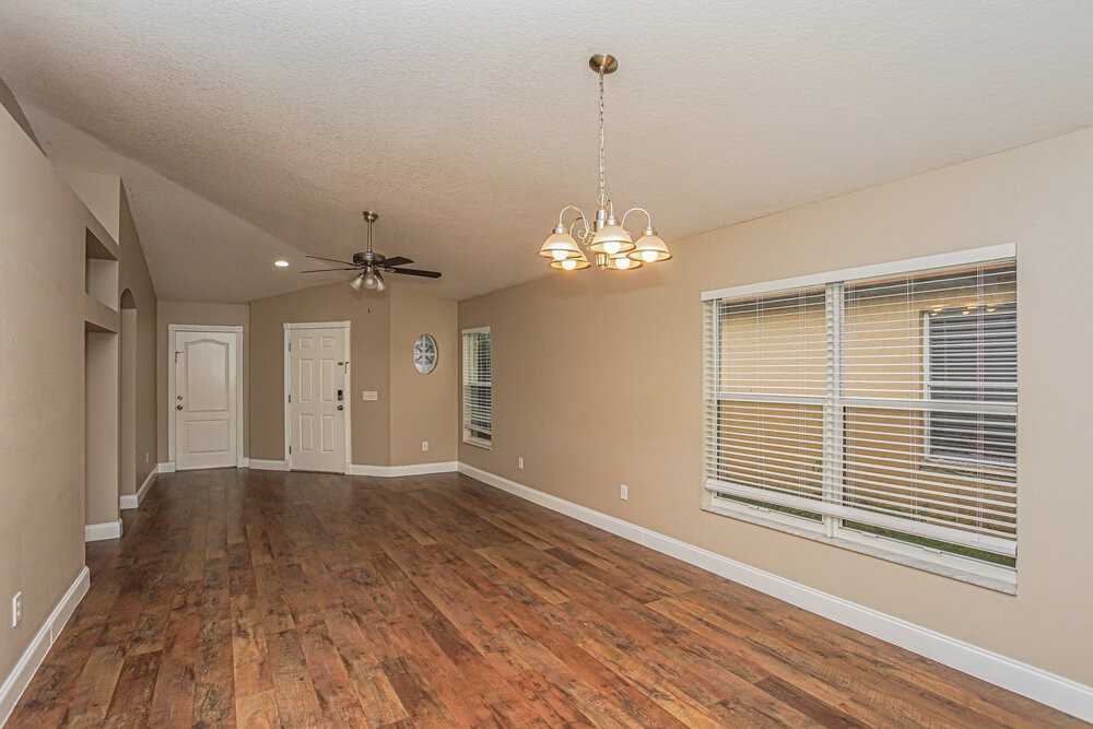 10610 Navigation Dr - Photo 4 of 16