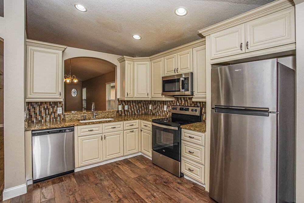 10610 Navigation Dr - Photo 6 of 16
