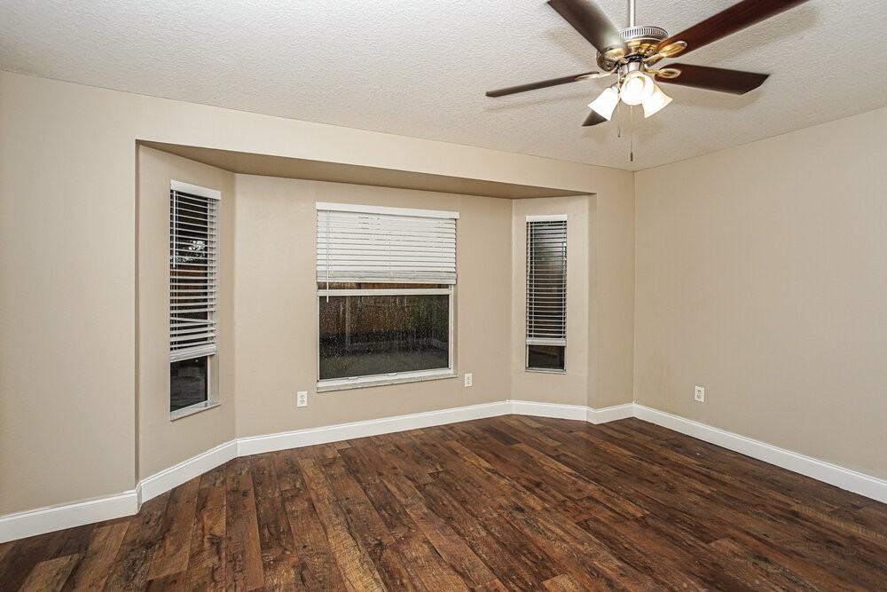 10610 Navigation Dr - Photo 7 of 16