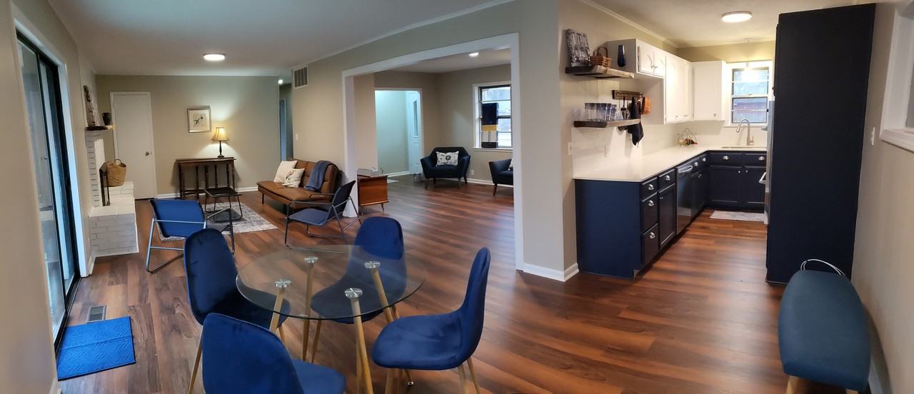 42 Thompson Dr #1 - Photo 3 of 12