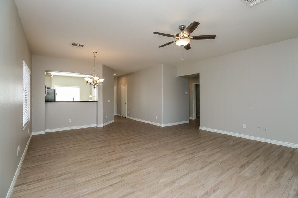 8146 E Onza Ave - Photo 2 of 15