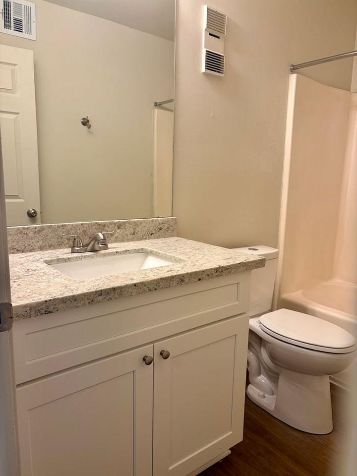 5109 Nicholson Dr - Photo 6 of 10