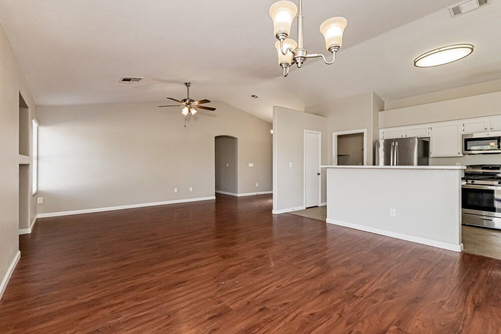 718 Saratoga Springs St - Photo 6 of 16