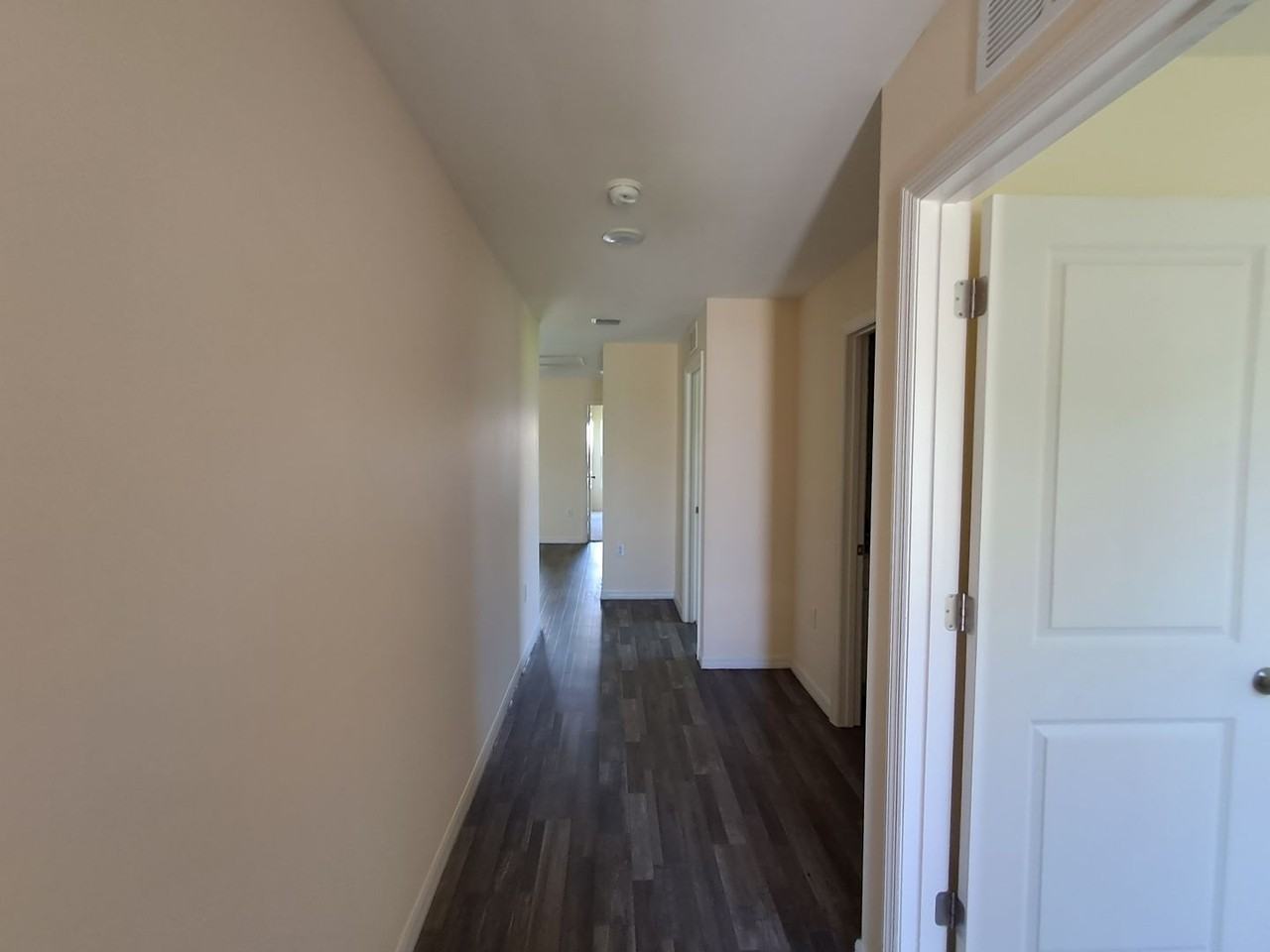 26 Ne 12th Ter - Photo 2 of 7