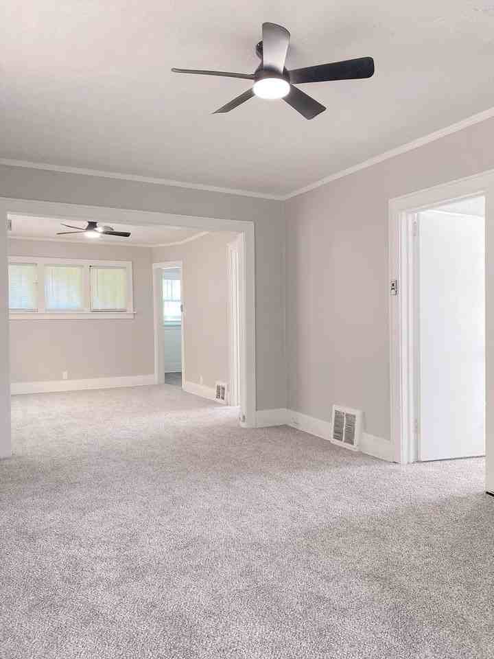2869 Sprague St - Photo 4 of 21