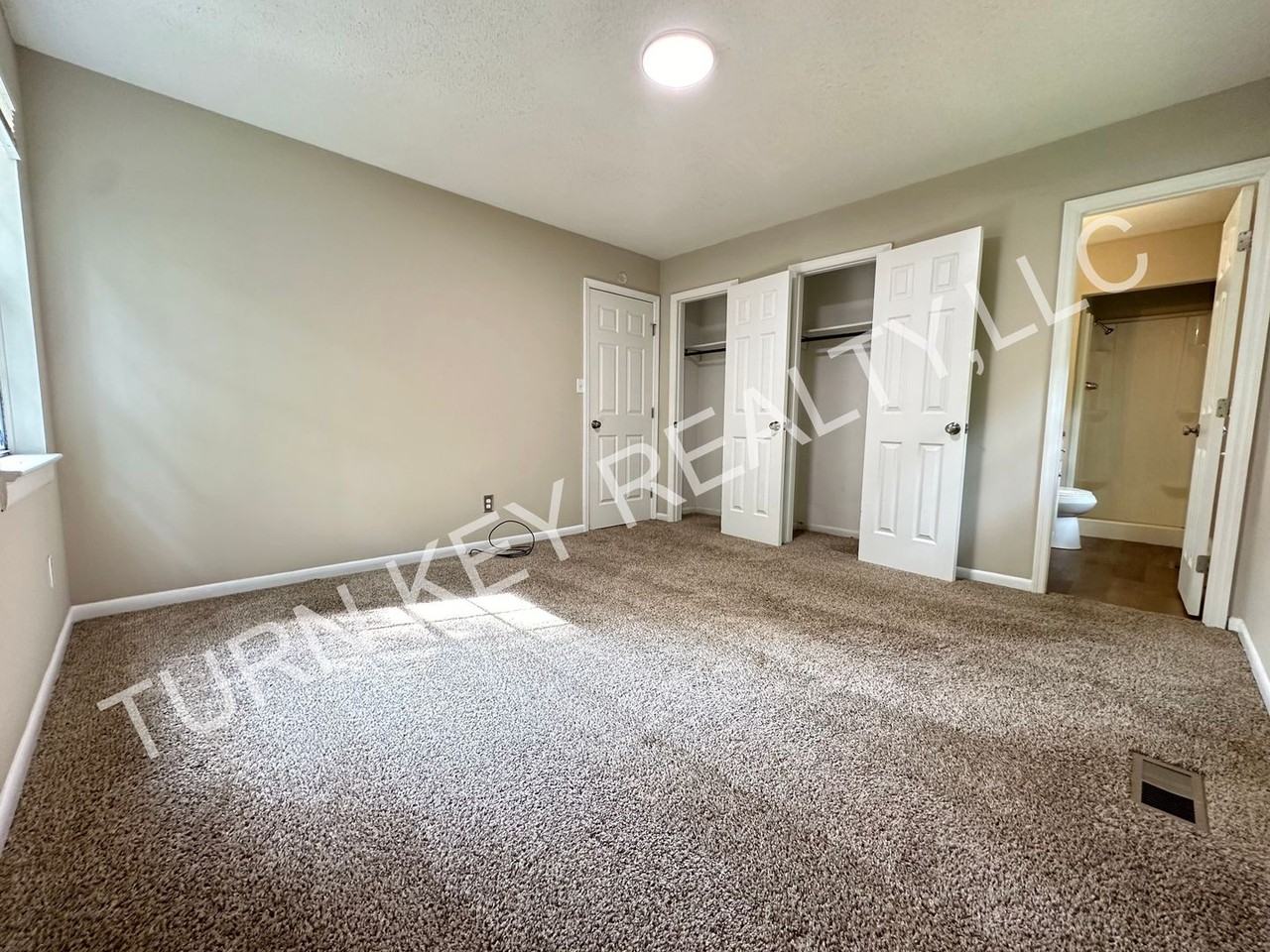 1608 Azalea Dr - Photo 6 of 11