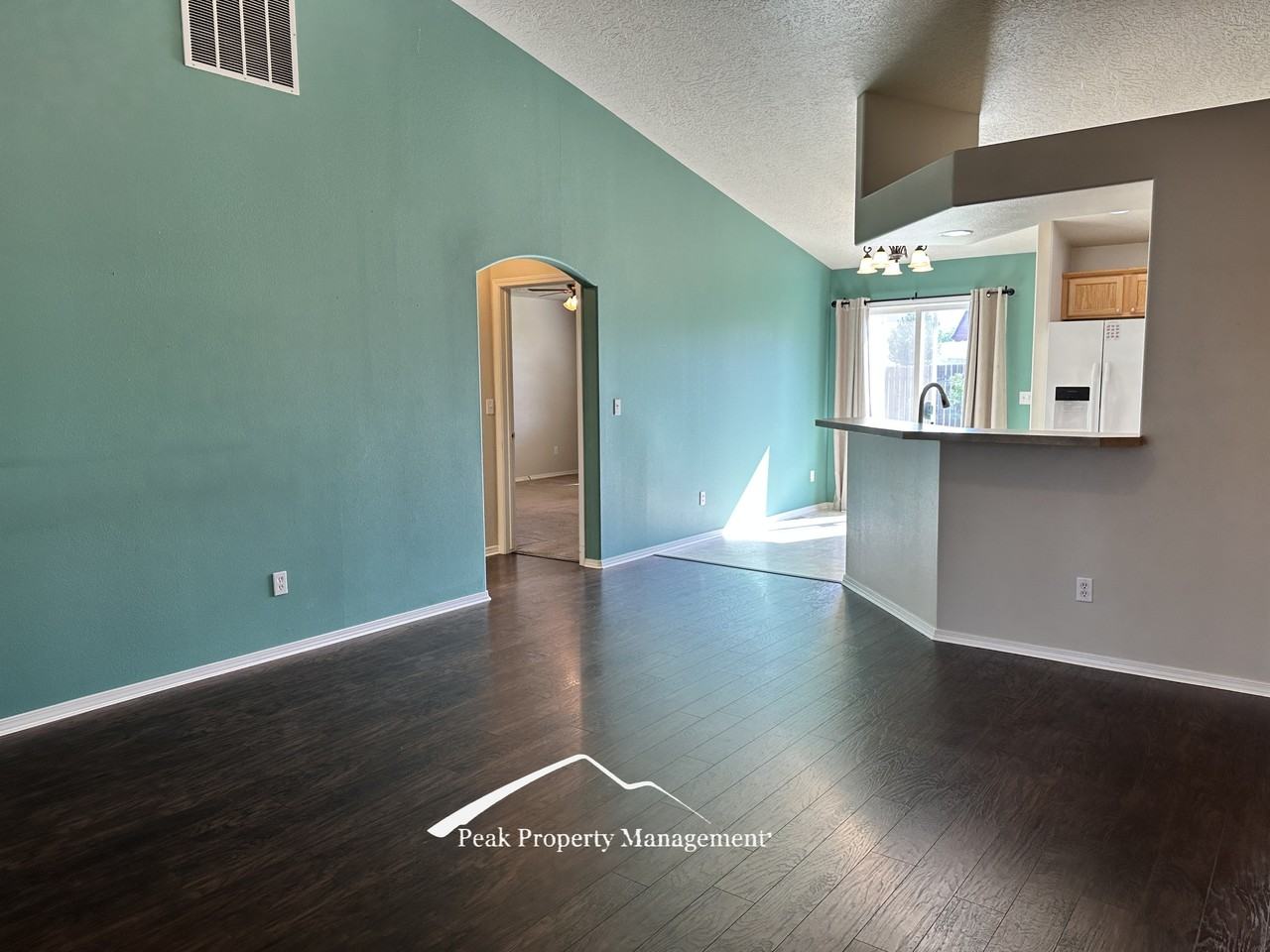 605 W Mulberry Loop #1 - Photo 2 of 28