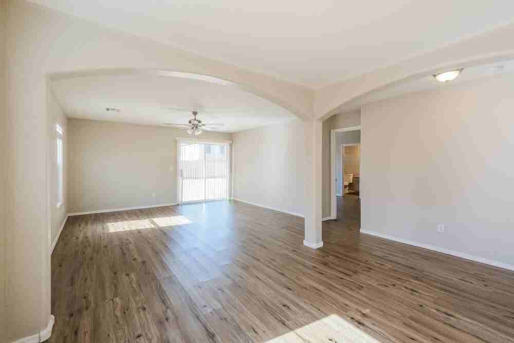 25213 W Cranston Pl - Photo 5 of 16