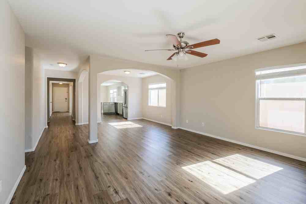 25213 W Cranston Pl - Photo 6 of 16
