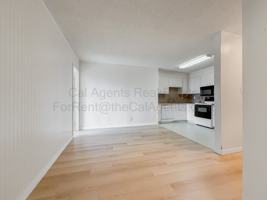 featured image of 2 Panoramic Way #CONDO