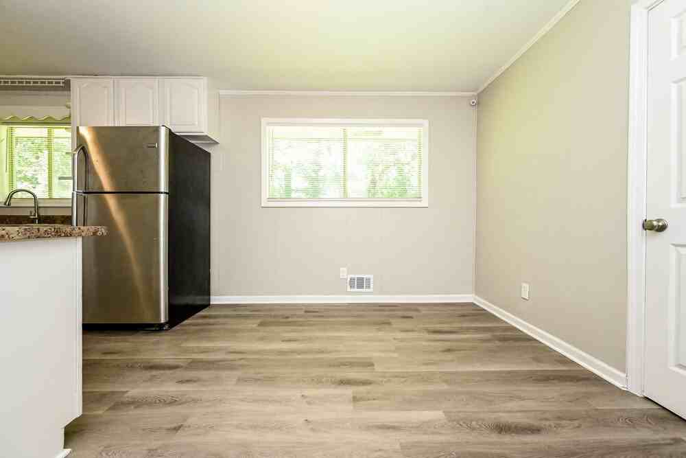 2372 Rolling Rock Dr - Photo 6 of 18