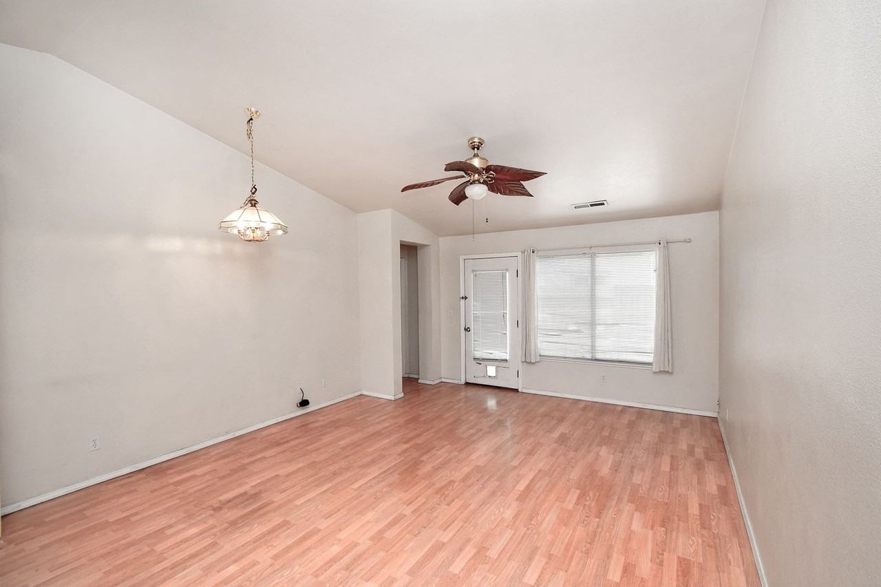 4586 China Rose Cir - Photo 7 of 23