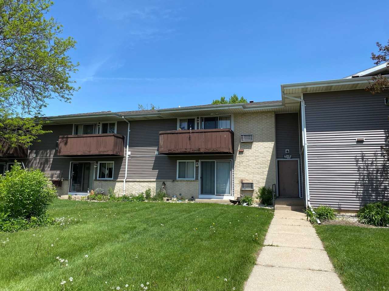 2111 Refset Drive - Photo 2 of 3