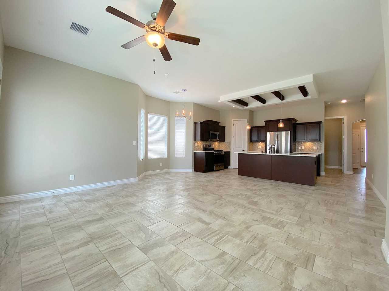 781 Ovington Rd - Photo 7 of 26