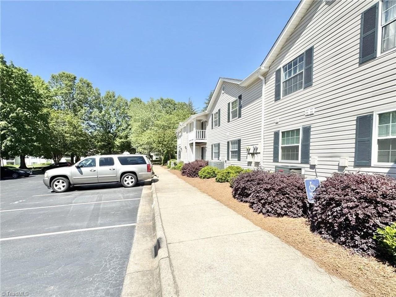 5655 Hornaday Rd - Photo 3 of 16