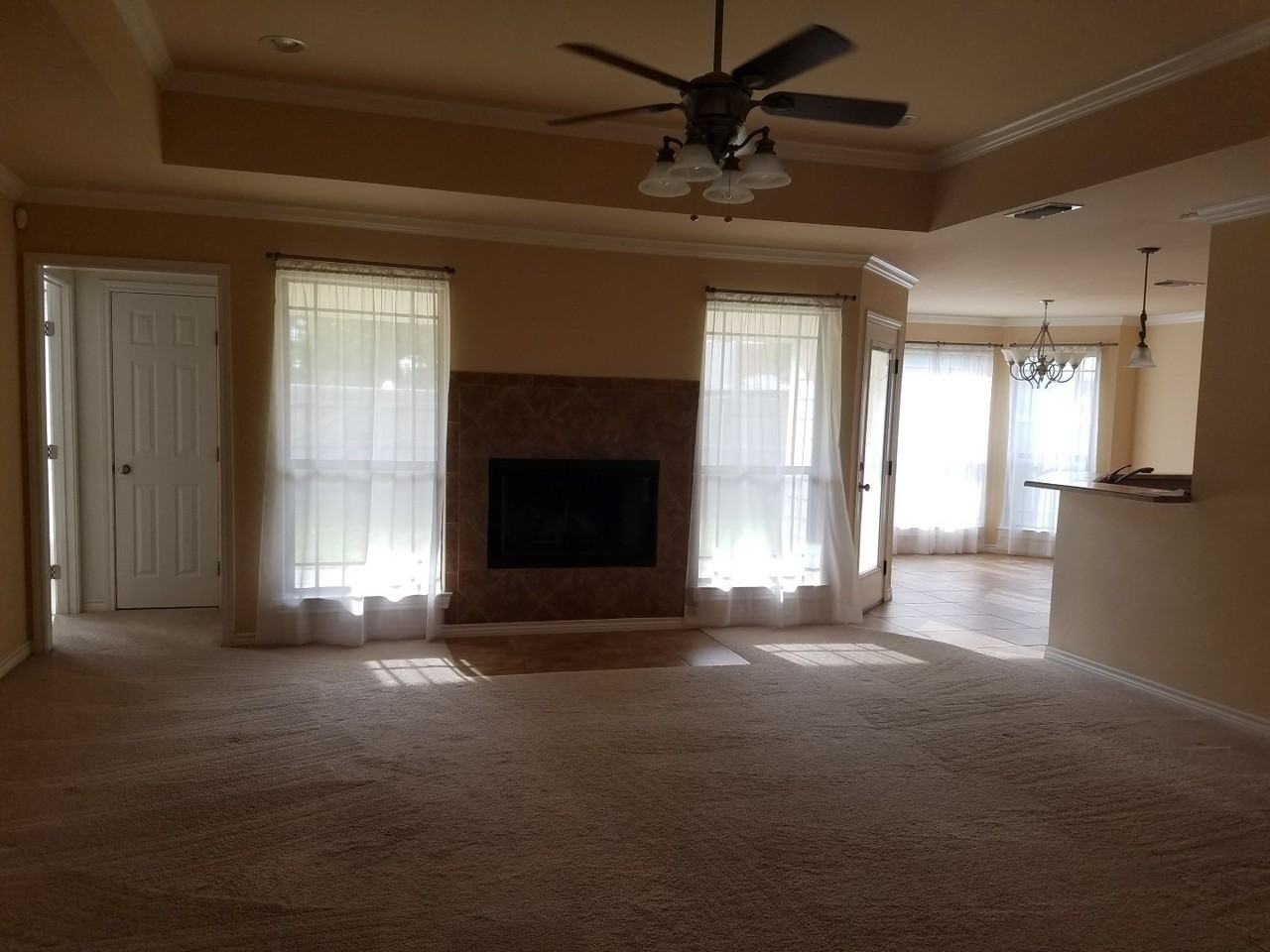 3306 Edgewood Dr - Photo 2 of 12