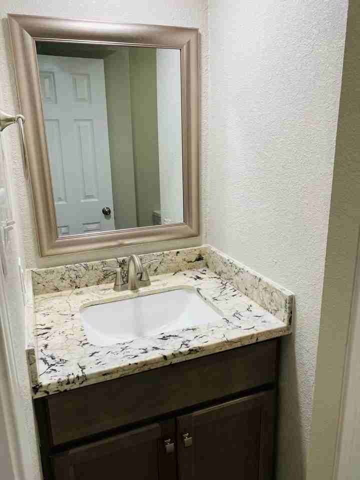 6017 Bedford Dr Apt B - Photo 7 of 12