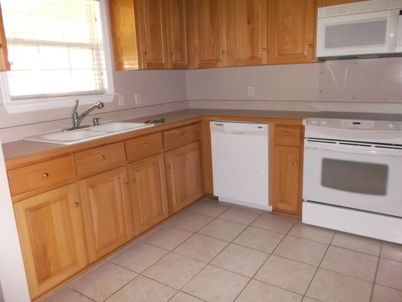 191 County Road 740 - Photo 4 of 10