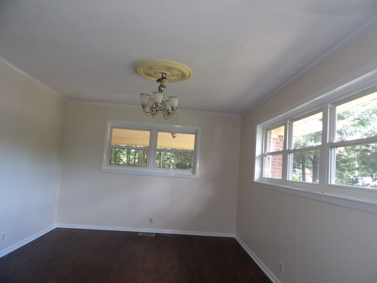 103 Reese St - Photo 3 of 14