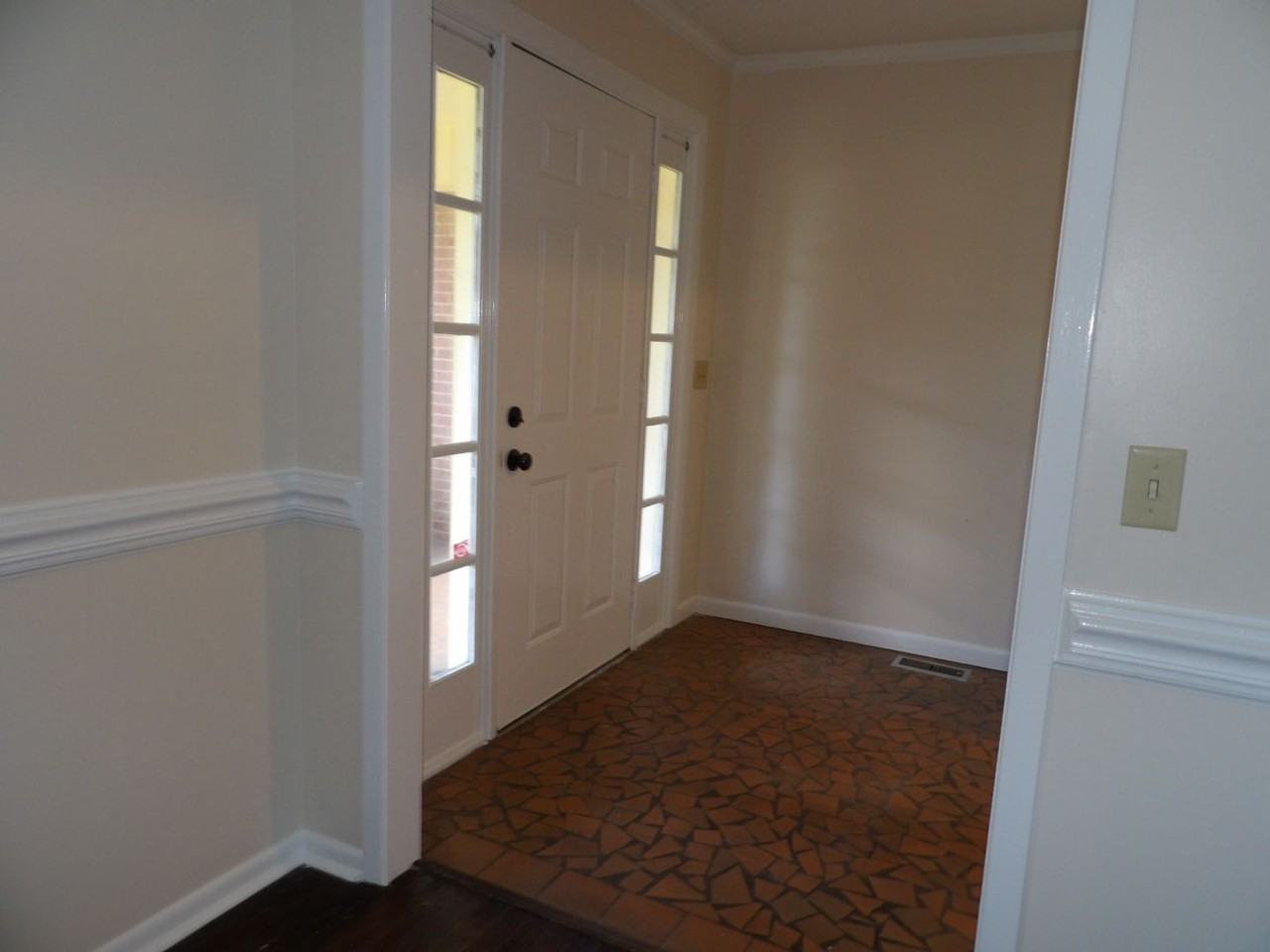 103 Reese St - Photo 5 of 14